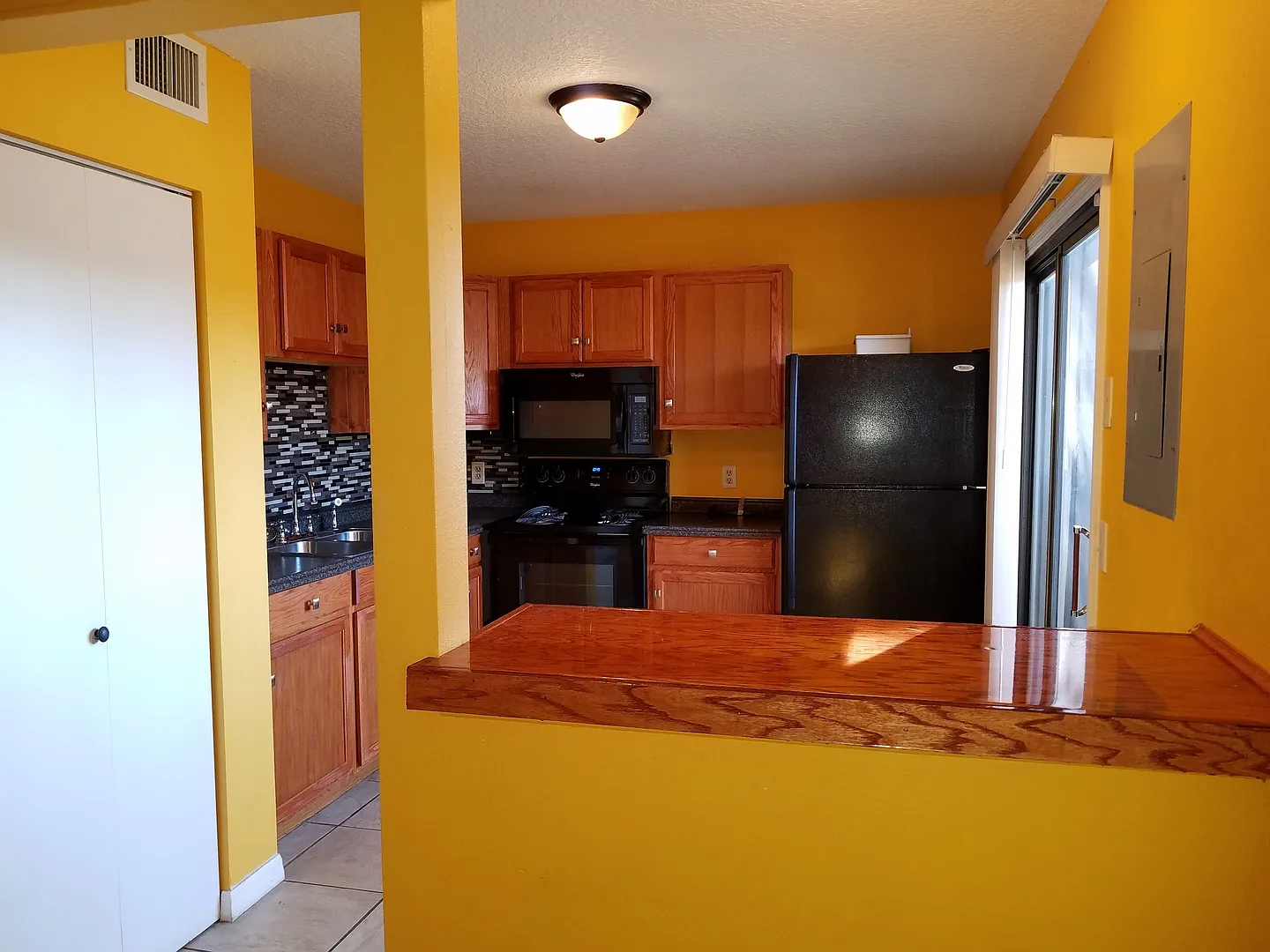 2/2 Plaza Ridge Condo — Photo 4
