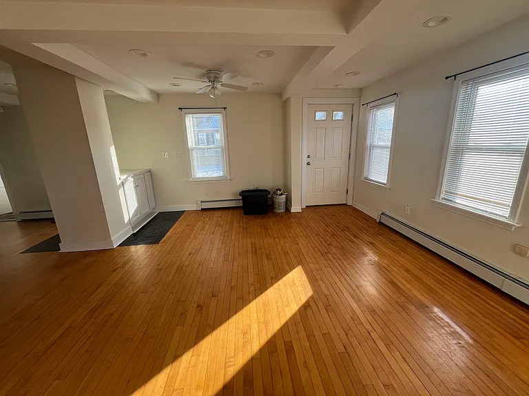 146 Stackhouse St #1 — Photo 8