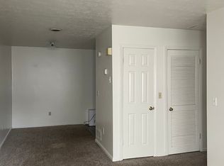 524 Calhoun St APT 12, Radford, VA 24141