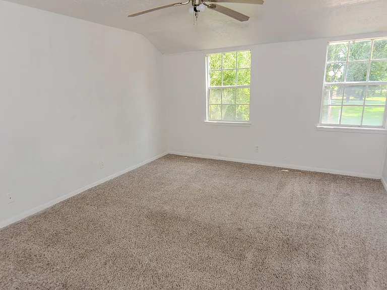 20335 Fieldtree Dr — Photo 16
