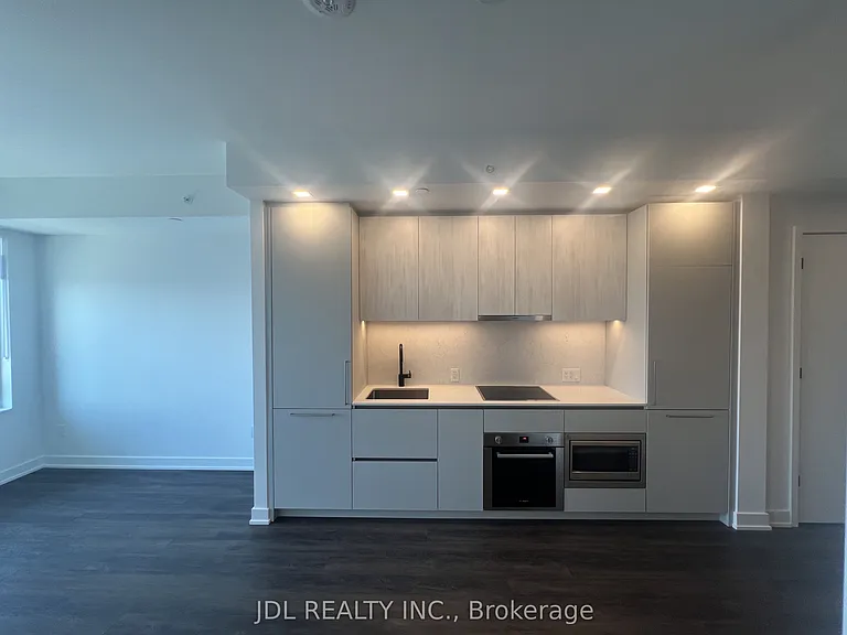 609 Sherbourne St #4701 — Photo 3