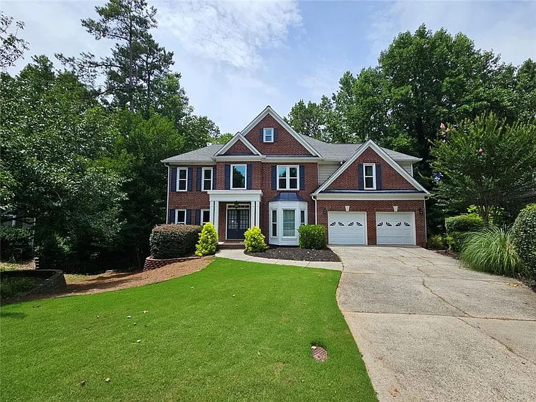 430 Eastbourne Way — Photo 1