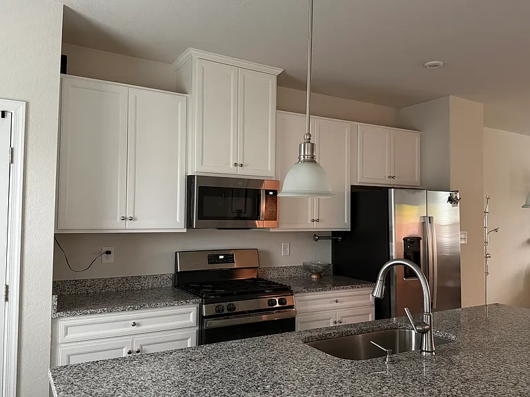 4104 Riverside Dr — Photo 11