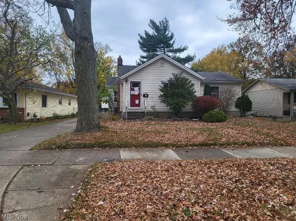 33845 Willowick Dr, Eastlake, OH 44095