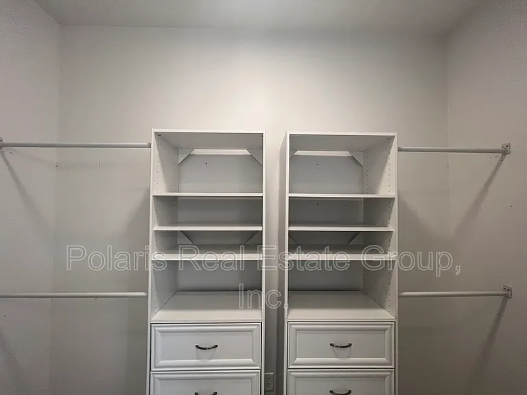 2201 Pleasant St — Photo 11