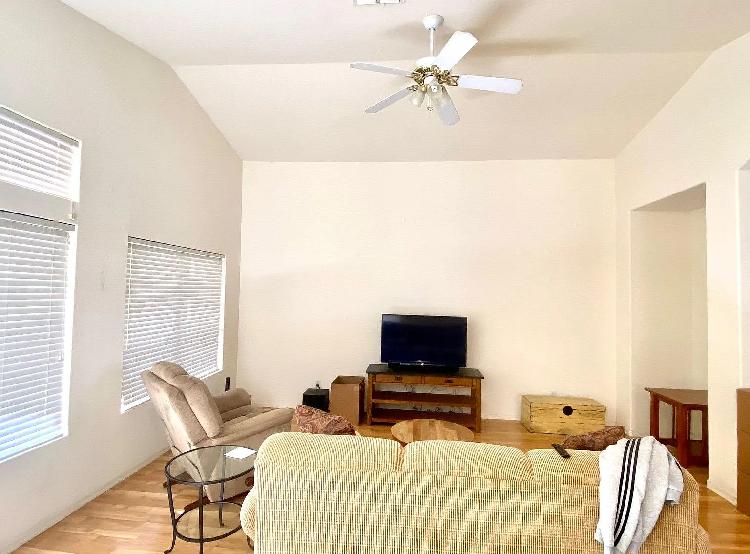 3 bed, 1854 sqft, $2,295 — Photo 4