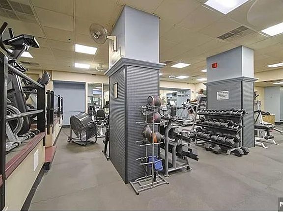 5th image of 200 Old Palisade Rd APT 18D