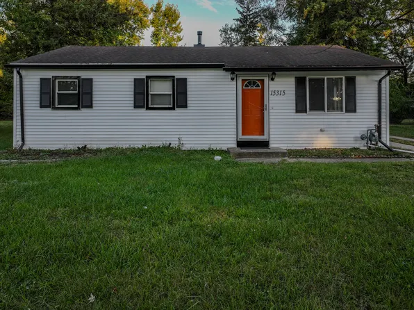 15315 Cherry Ln, Markham, IL 60428