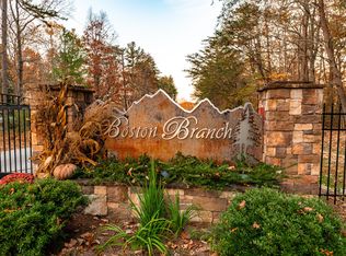 2272 Little Bend Rd, Signal Mountain, TN 37377