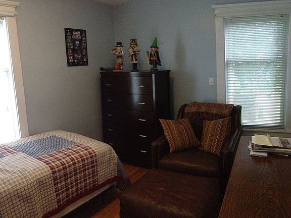 Bedroom 1, Floor 1