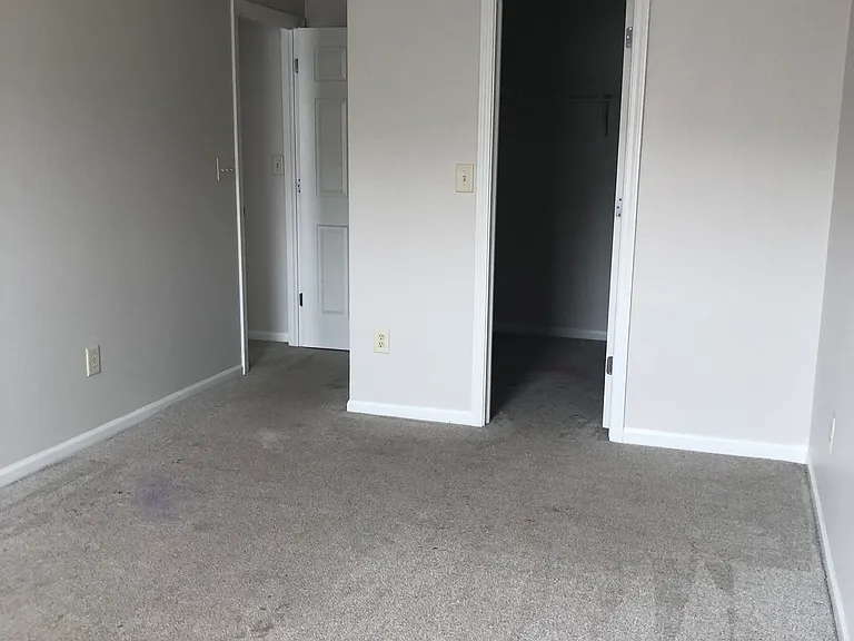 2424 Boyer Ln — Photo 9