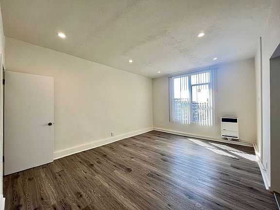 3rd image of 2749 San Marino St APT 25