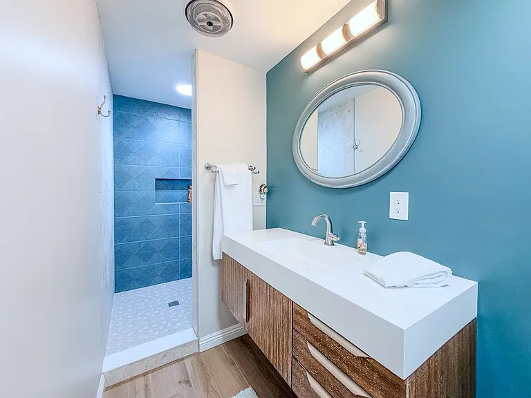 1327 Devon Ln — Photo 18
