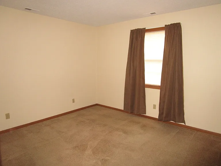 705 W Main St — Photo 11
