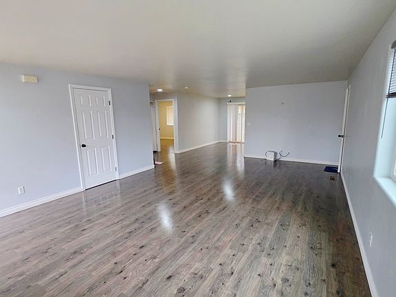 5th image of 15310 SE Stark St #B-1