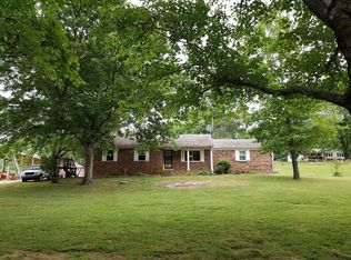 8305 Crisp Rd, Whitesville, KY 42378