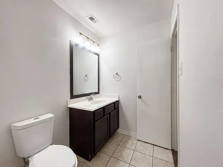 1604 Katydid Ct — Photo 1