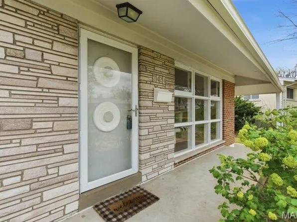 7424 Saleen Ct, Saint Louis, MO 63130