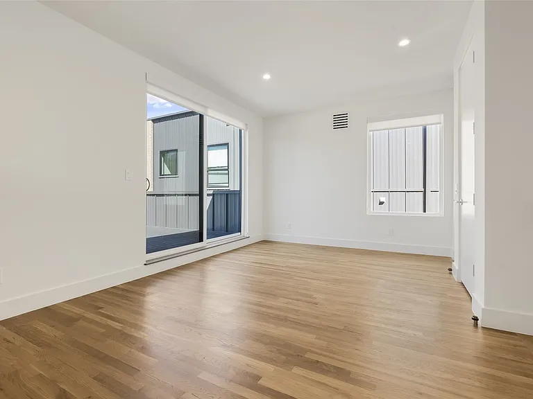 Flex Room with Desk Alcove and Roof Top Terrace
