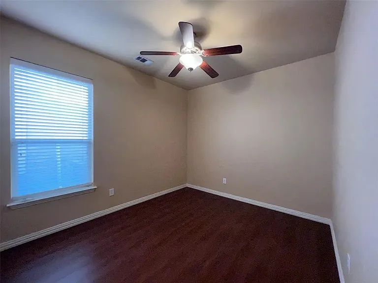 10137 Sanden Dr — Photo 14