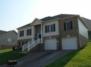 1716 Millwood Dr, Salem, VA 24153