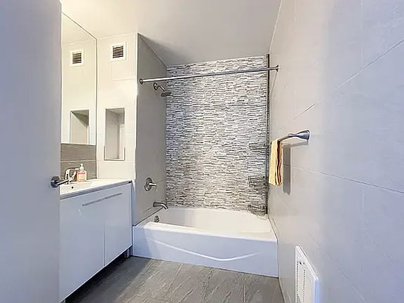 5th image of 535 Classon Ave APT 505