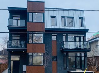 368 Tweedsmuir Ave #101, Ottawa, ON K1Z 5N4