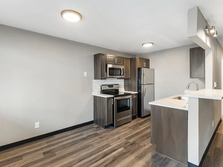 The Hideaway at University Place — Photo 112