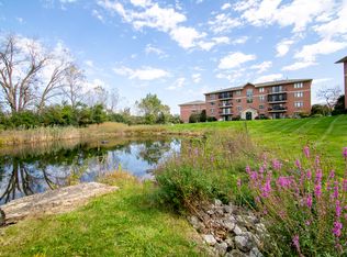 6840 W Winding Trl Unit 301, Oak Forest, IL 60452