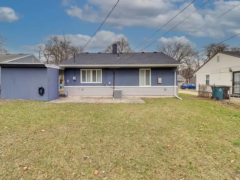 10251 Corning St — Photo 11