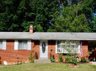 7511 Sweetbriar Dr, College Park, MD