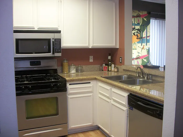 8721 Pine Crest Pl — Photo 3
