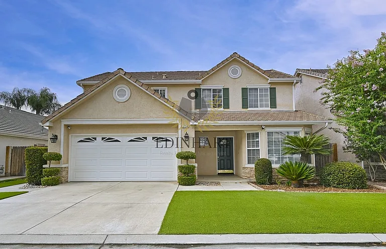 3750 W Vincent Ln — Photo 1