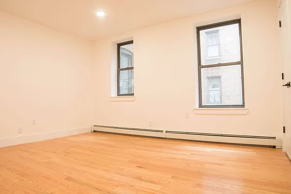 Rented by Compass | media 18