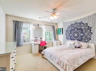 1644 Briarwood Cir, Bethlehem, PA 18015