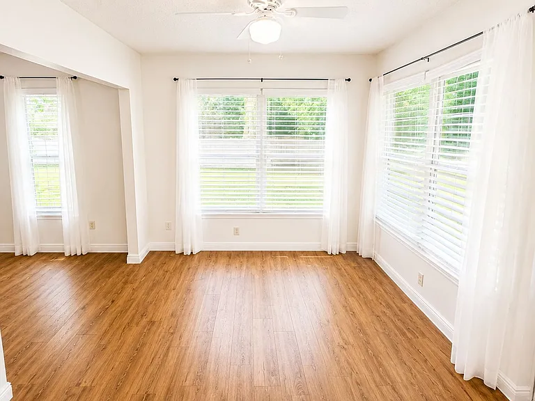 1624 Whitehead Dr #320 — Photo 8