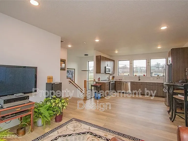 1371 Keosauqua Way #1 — Photo 3