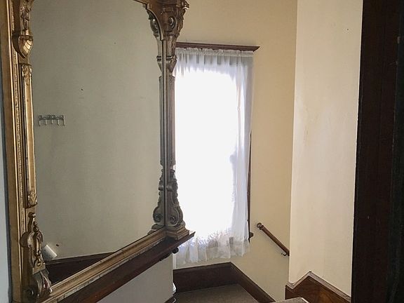 2nd image of 2937 N Farwell Ave