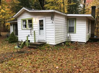 16309 Raz Rd, Union Pier, MI 49129