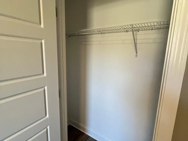 541 Silver Hl — Photo 22