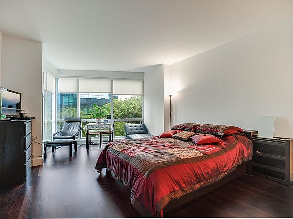 3rd image of 77 Hudson St APT 1201