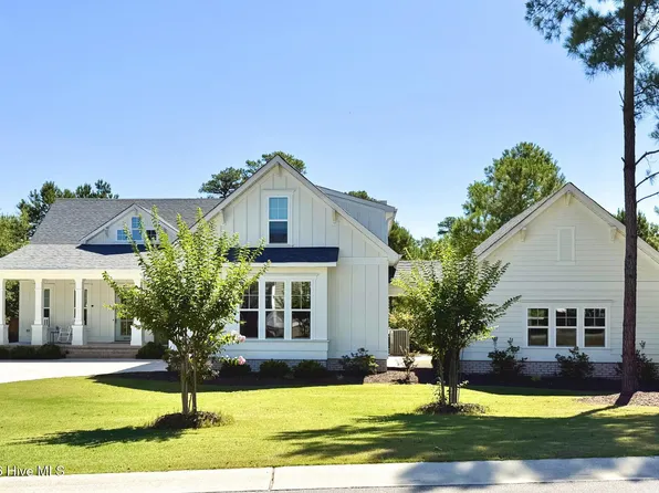9599 Fallen Pear Lane NE, Leland, NC 28451