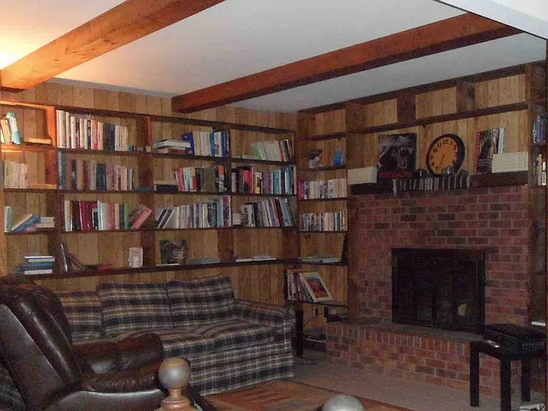2100 Manchester Cir — Photo 13