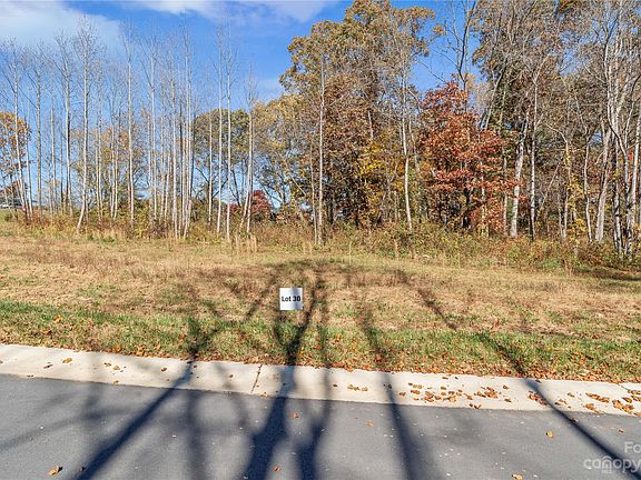 3rd image of 36 Scott Meadows Dr