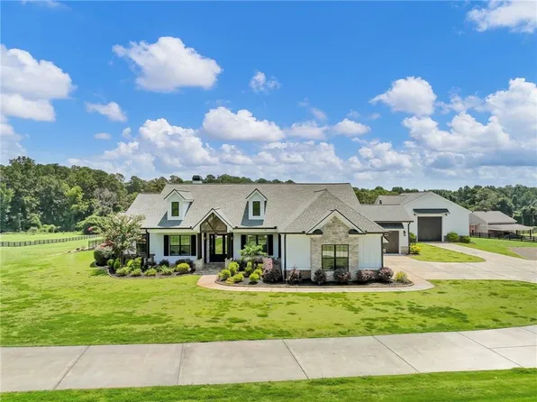 1044 Austin Rd, Winder, GA 30680