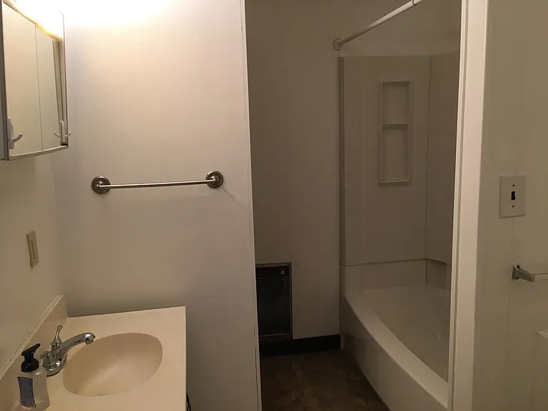 1901 Woodland Rd #2 — Photo 9