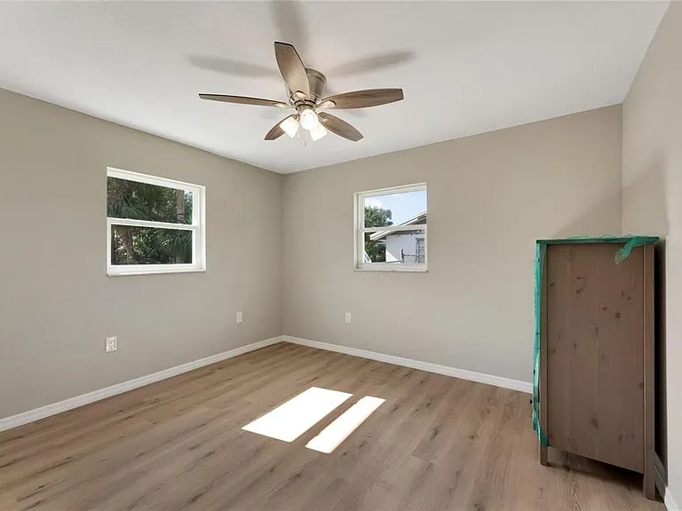 660 Flamingo Dr — Photo 33