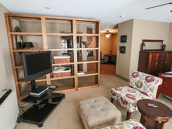 The Edge of Uptown Apartments ; Guest Suite