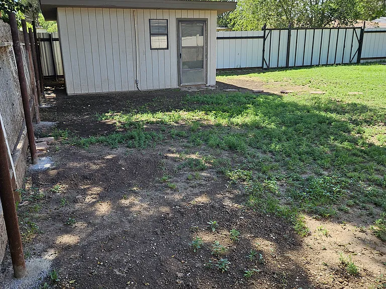 56 Ridgecrest Dr — Photo 2