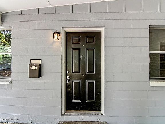 3rd image of 7622 S Kingstree Dr